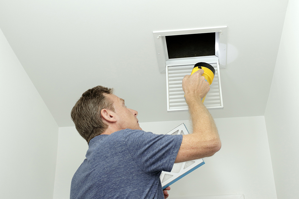 You are currently viewing 5 Signs Your Air Ducts Need Cleaning